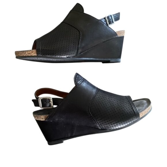 Taos Footwear Black Leather Cavalier Wedge Sandal 38 - Picture 1 of 9